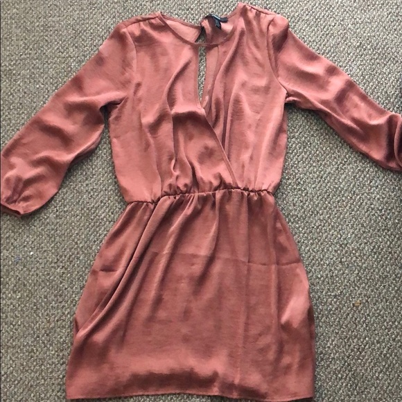 Clothes - Picture 5 of 6